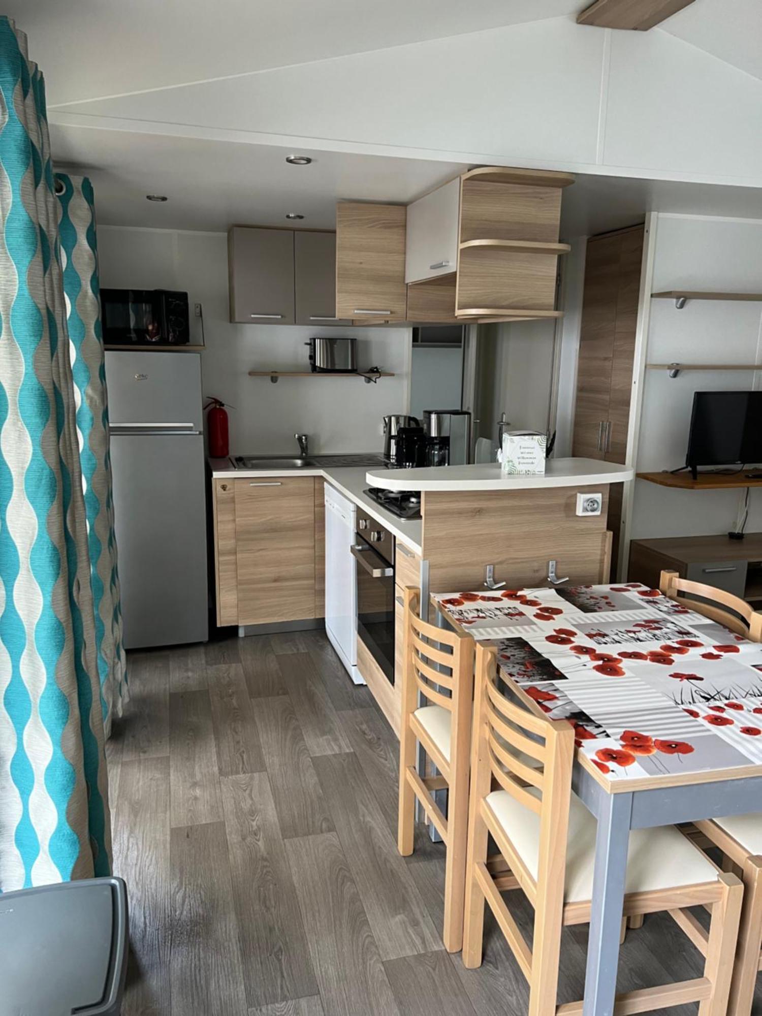 Mobilhome La Carabasse Vias Plage מראה חיצוני תמונה